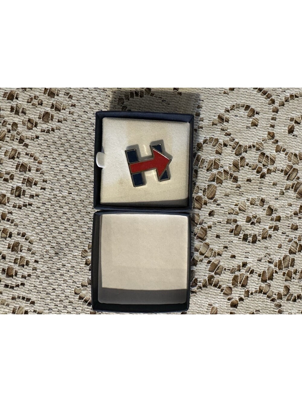 Vintage Enameled Arrow Pin- Multi Directional